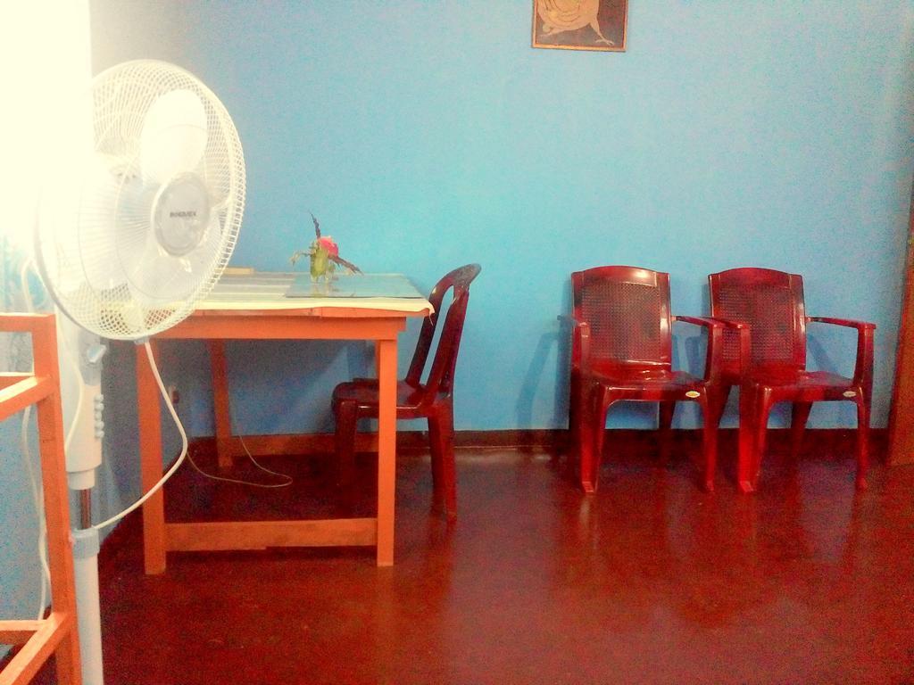 Hikkaduwa Home Stay Pokoj fotografie